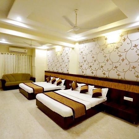 Hotel Sai Yatri Shirdi Exterior photo